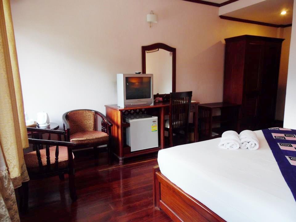 E-Outfitting Vang Thong Hotel Luang Prabang Exterior photo